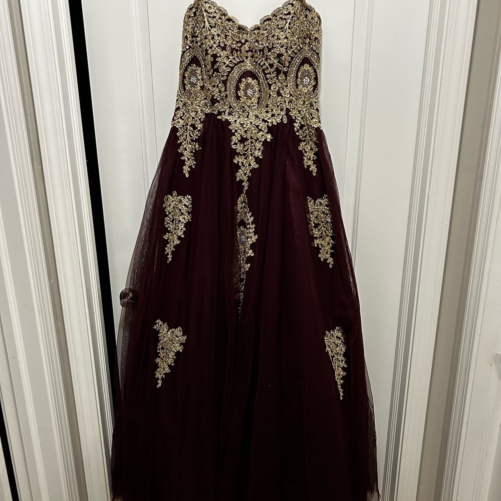 Elegant Strapless Burgundy and Gold Dress